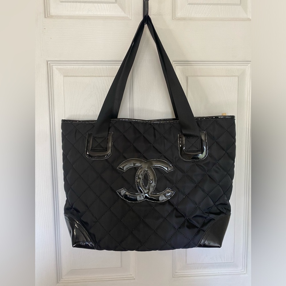 Quilted tote bag